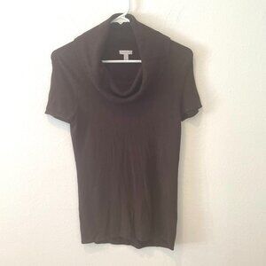 Semantiks Women's Turtle Neck Sweater Short Sleeves   Brown.  Size: S